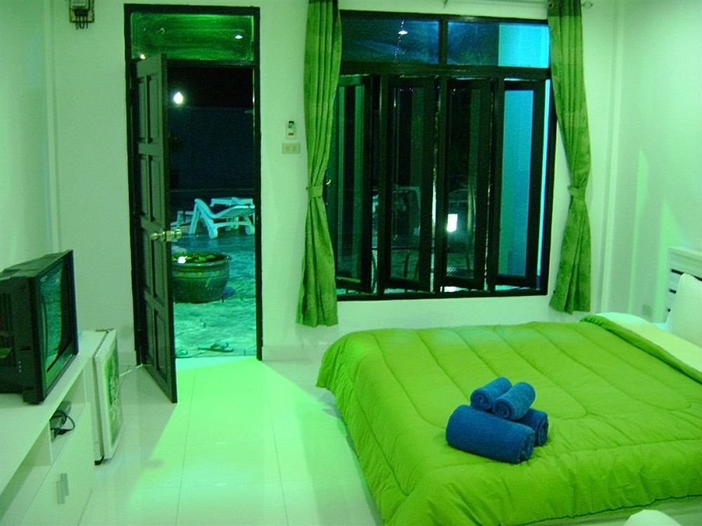 Peter Pan Resort Patong Екстериор снимка